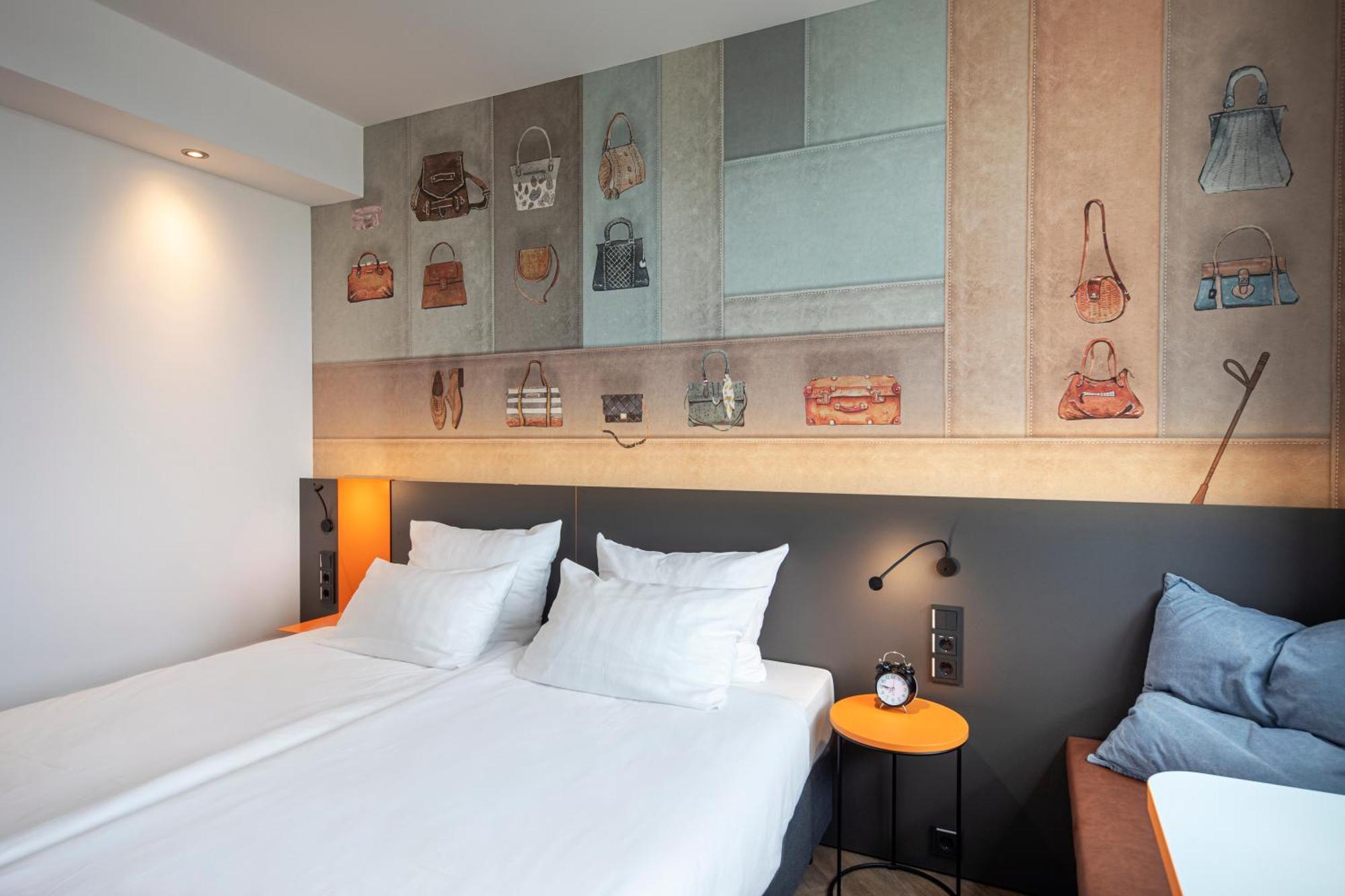 Loginn Hotel *