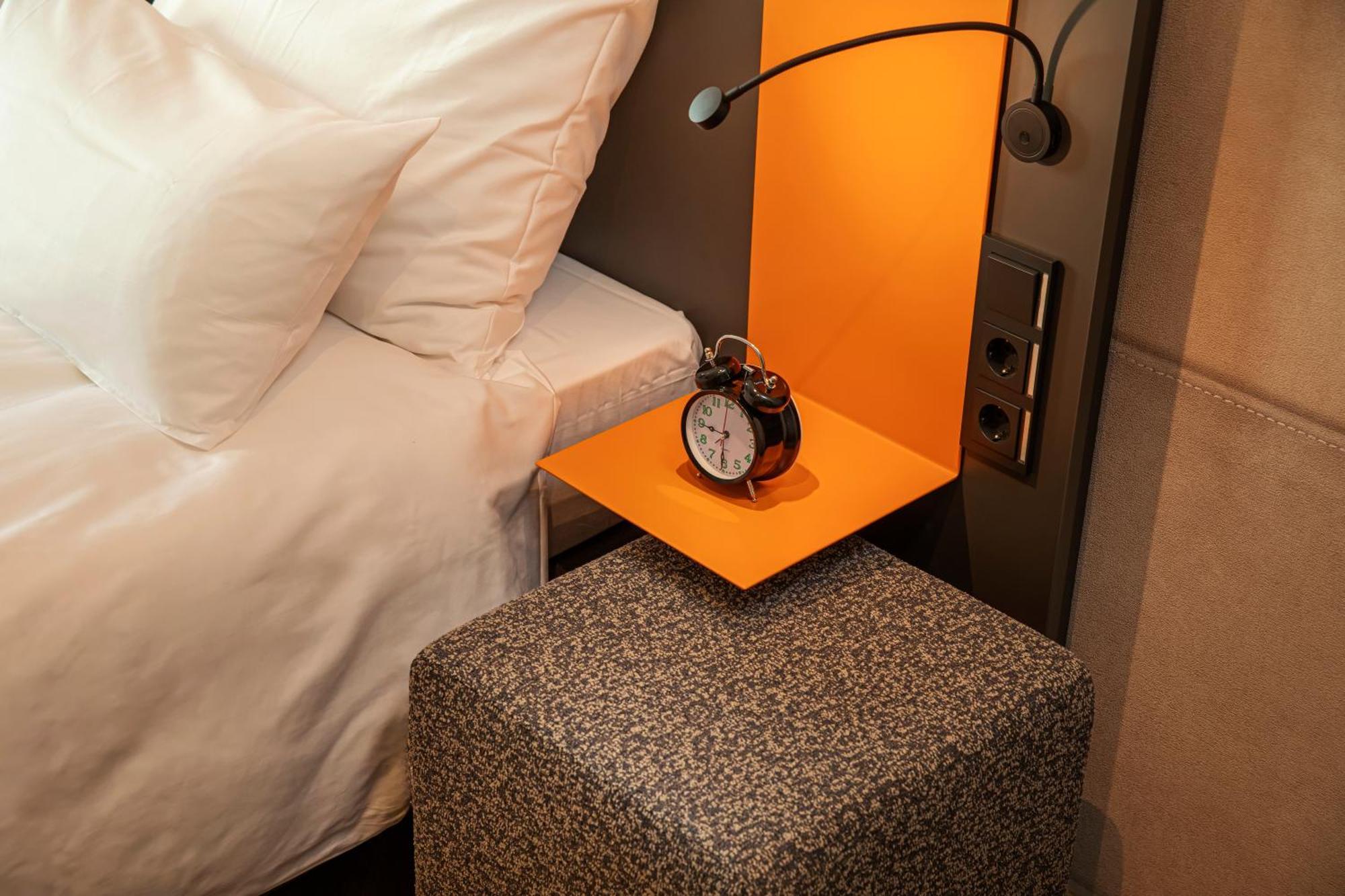 Loginn Hotel *